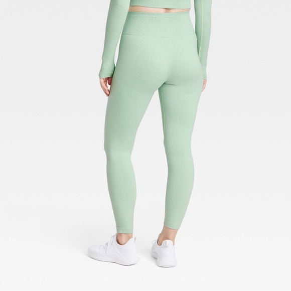 All in Motion Mint Green New with tags full length - Picture 2 of 4